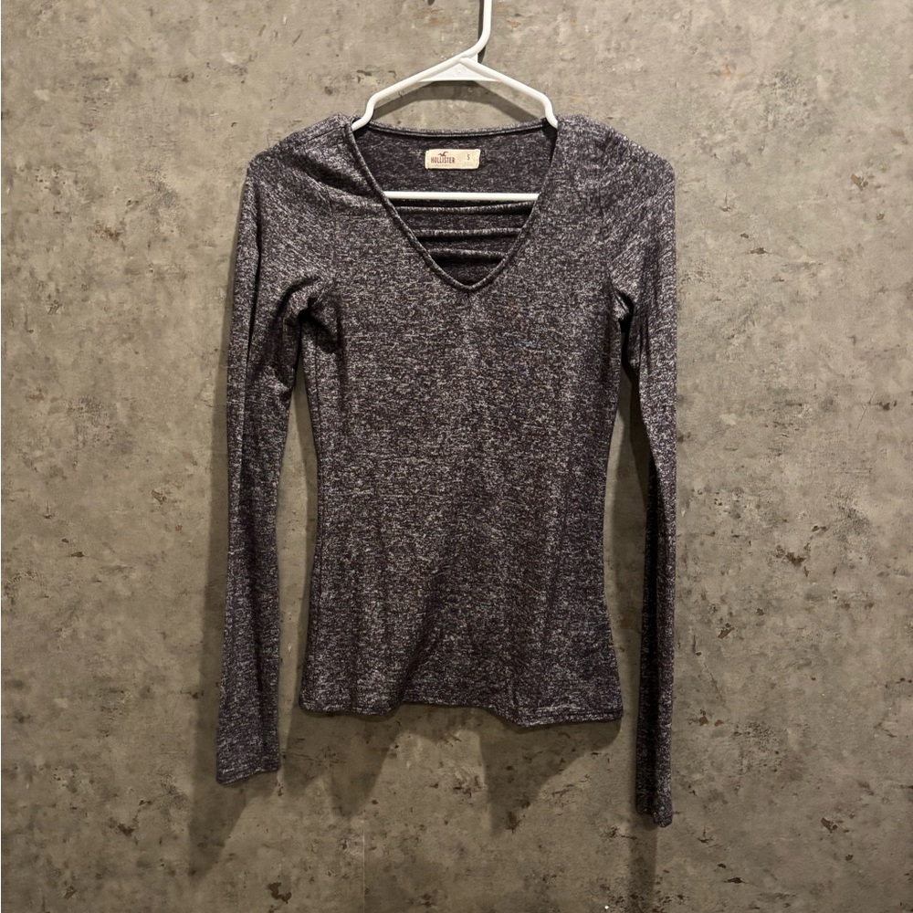 Hollister Charcoal Long Sleeve V-Neck Top
